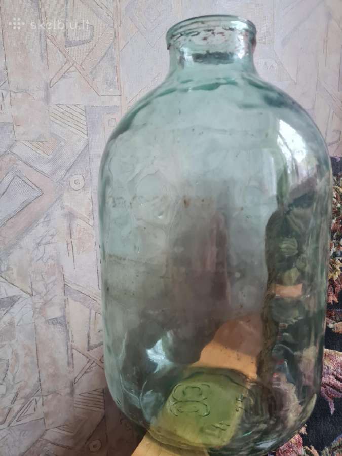 Parduodamas 10 ltr. stiklainis