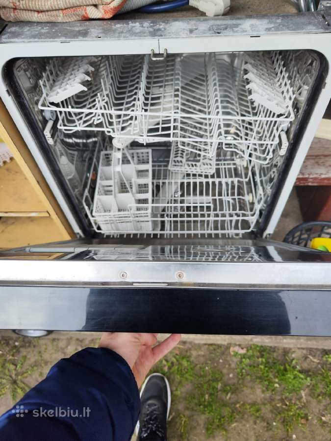 Indų plovymo mašiną/electrolux
