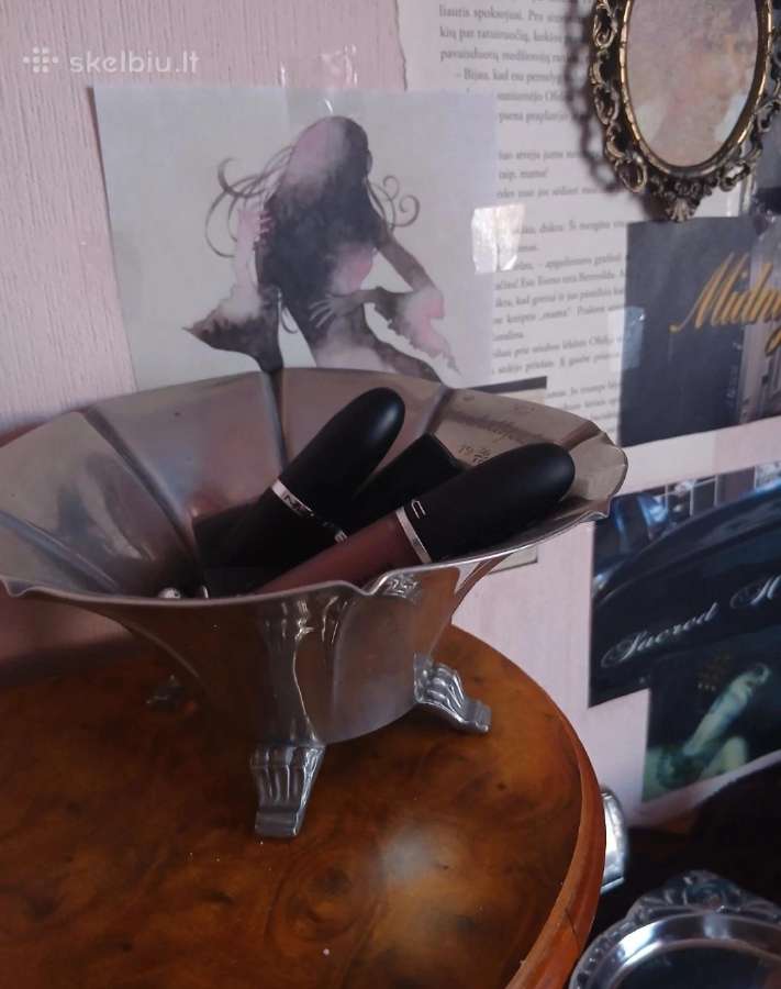 Metalinis dėklas