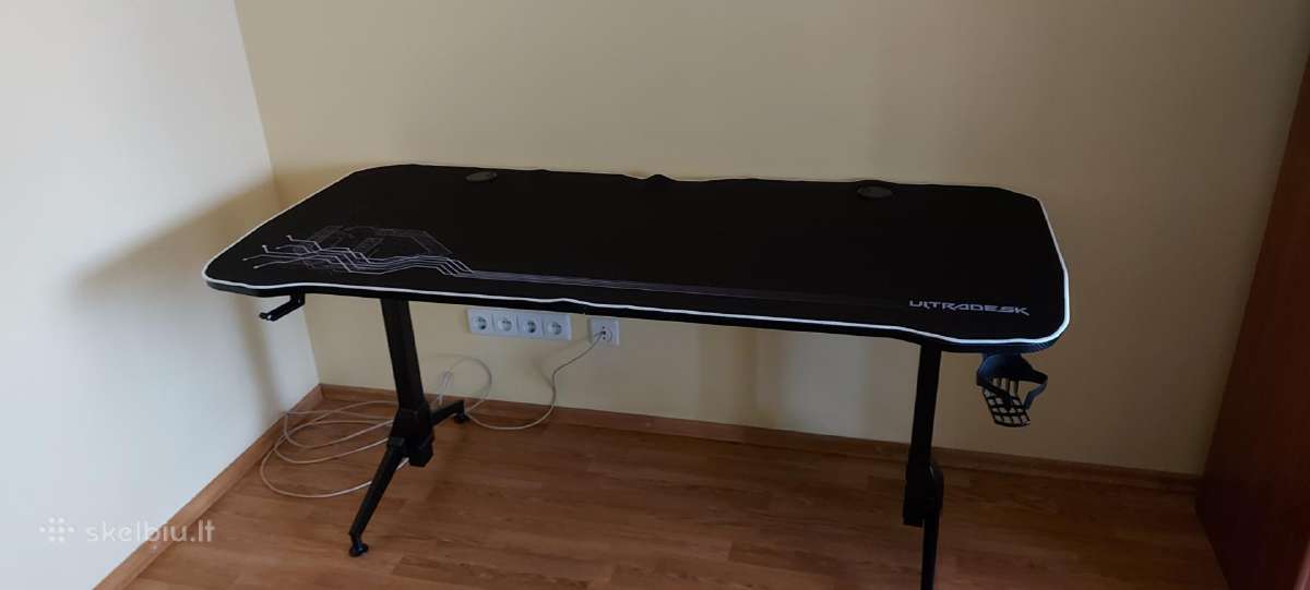 Ultradesk Grand stalas