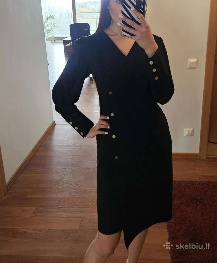 Juoda elegantiška suknelė