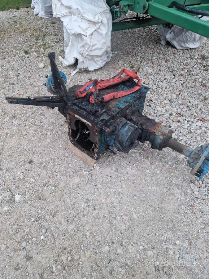 Mtz 82-80 galinis tiltas