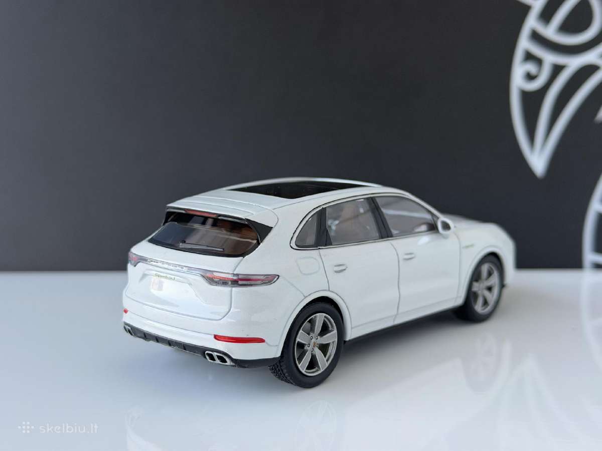 Porsche Cayenne Turbo 1:43 - nuotraukos Nr. 4