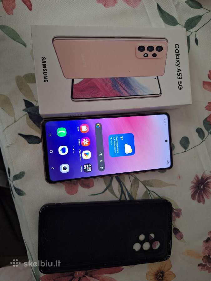 Sveiki parduodu telefona kaina 80€ viskas veikia