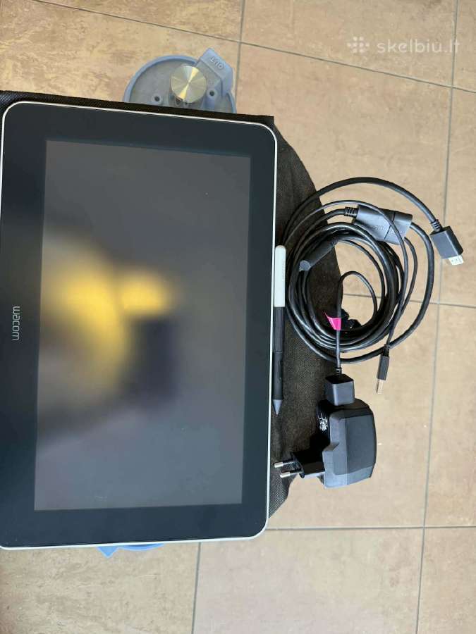 Wacom one dtc133 grafinė planšetė su pieštuku