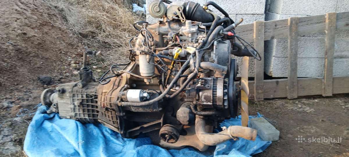 Ford Transit 2.5D variklis su greičių dėže