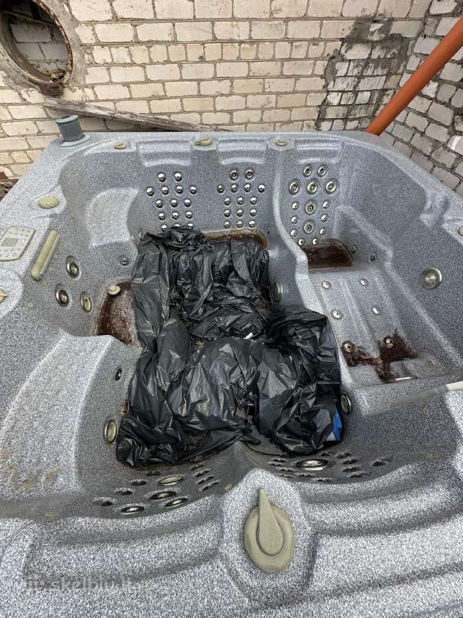 Jacuzzi