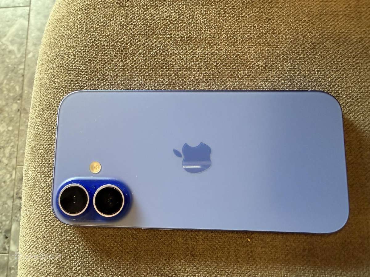 iPhone 16