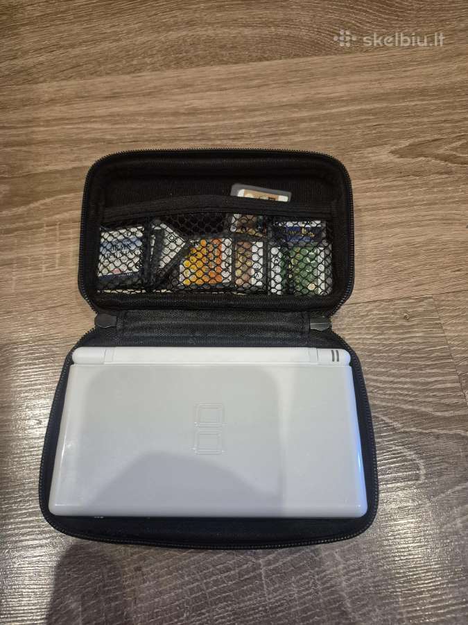 Nintendo DS Lite (Polar White) + 11 žaidimų rinkin