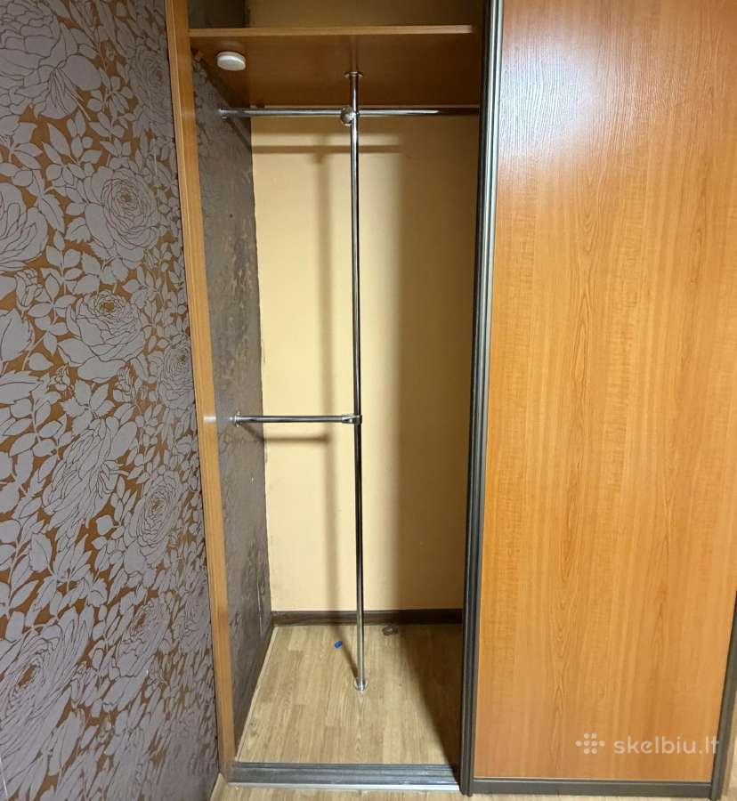 Parduodu montuojamą spintą su stumdomom durim - nuotraukos Nr. 2