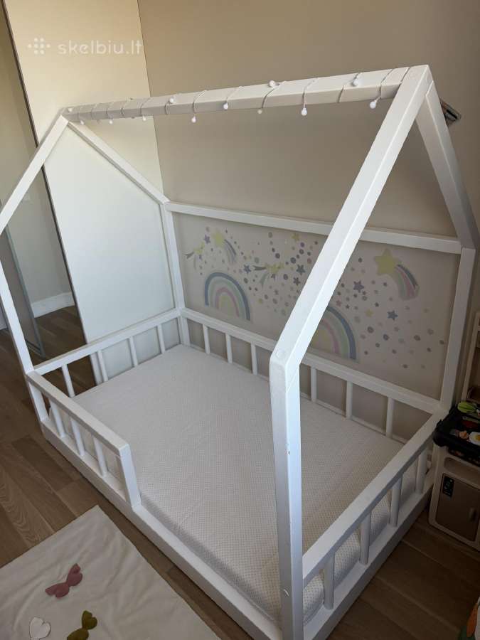Lova namelis montessori