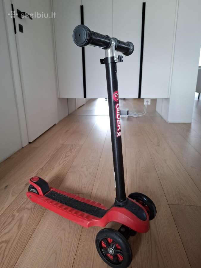 Paspirtukas yra Yvolution Y Glider XL