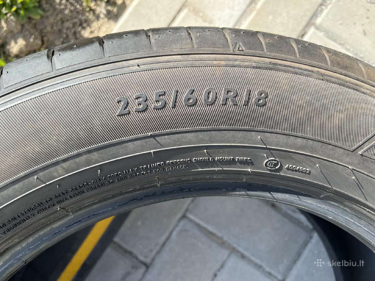 Parduodu 235/60/r18 vasarines Dunlop padangas - nuotraukos Nr. 4