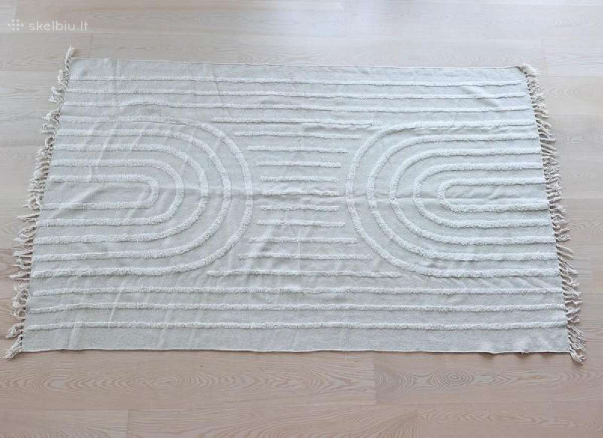 Stilingas Urban Outfitters Labyrinthtufted kilimas