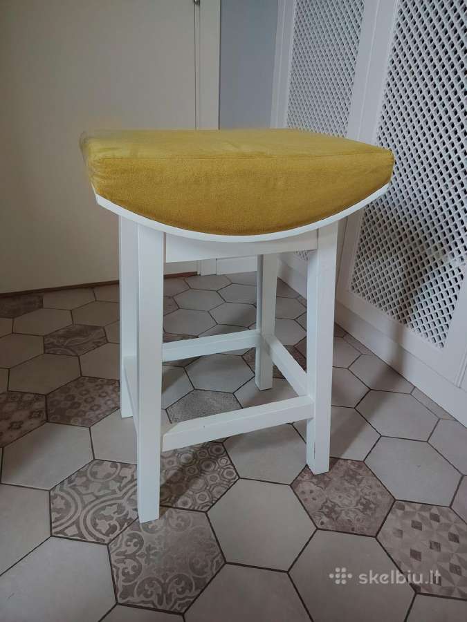 Baro kėdės