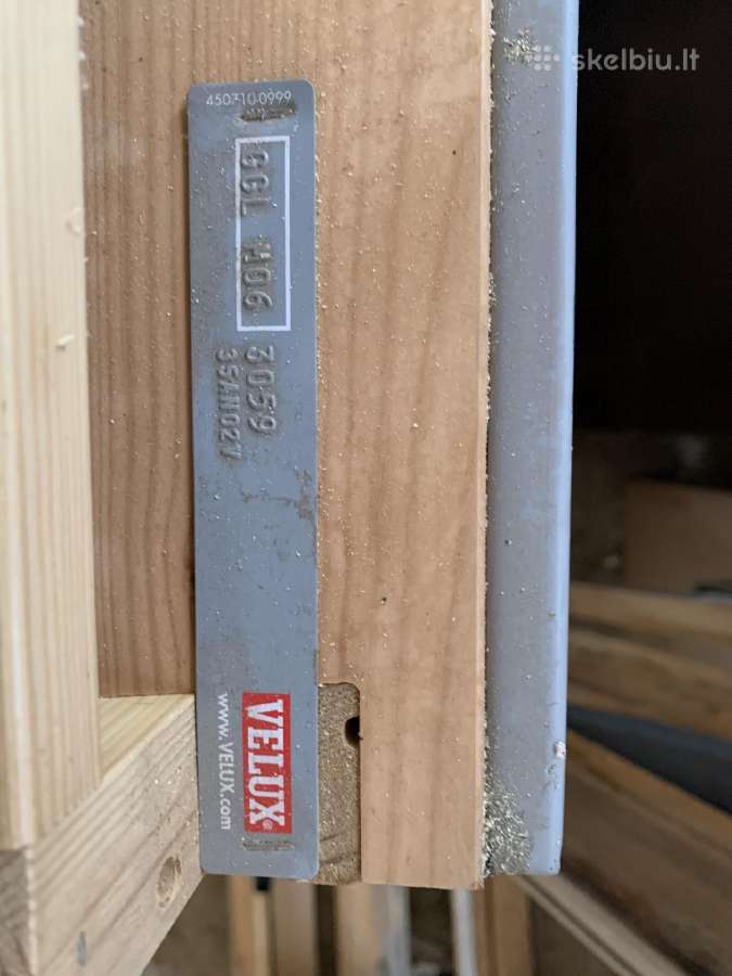 Naudoti Velux stoglangiai