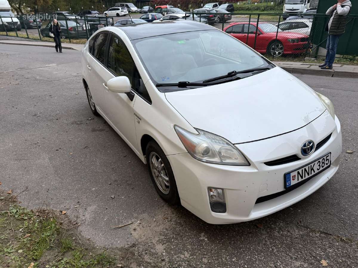 Toyota Prius 2 ir 3 nuoma. - nuotraukos Nr. 7
