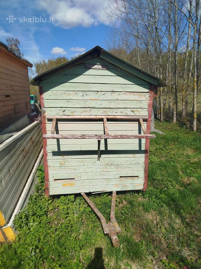 Parduodama bitide telpa 10 šeimų