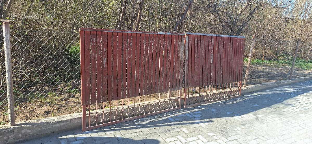 Lauko vartai,varteliai.