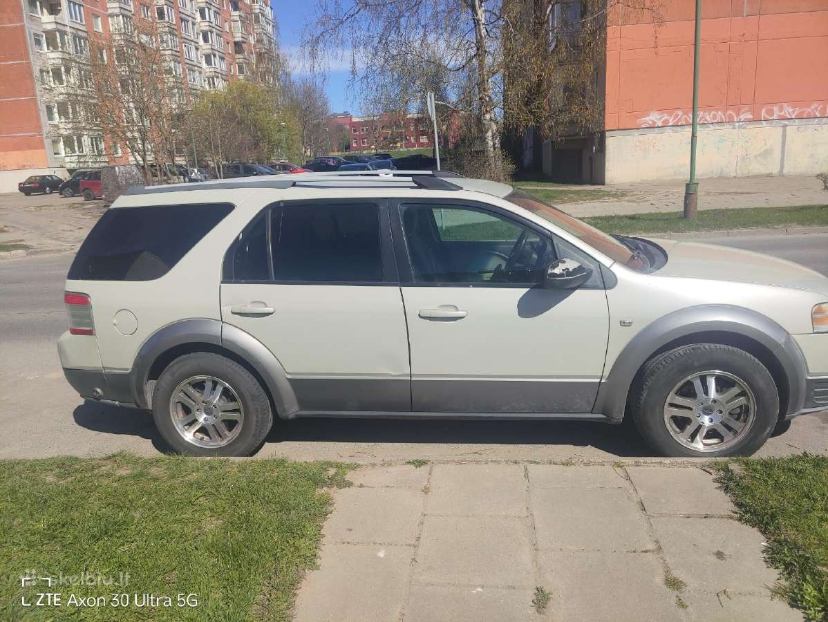 Ford Taurus X - nuotraukos Nr. 2