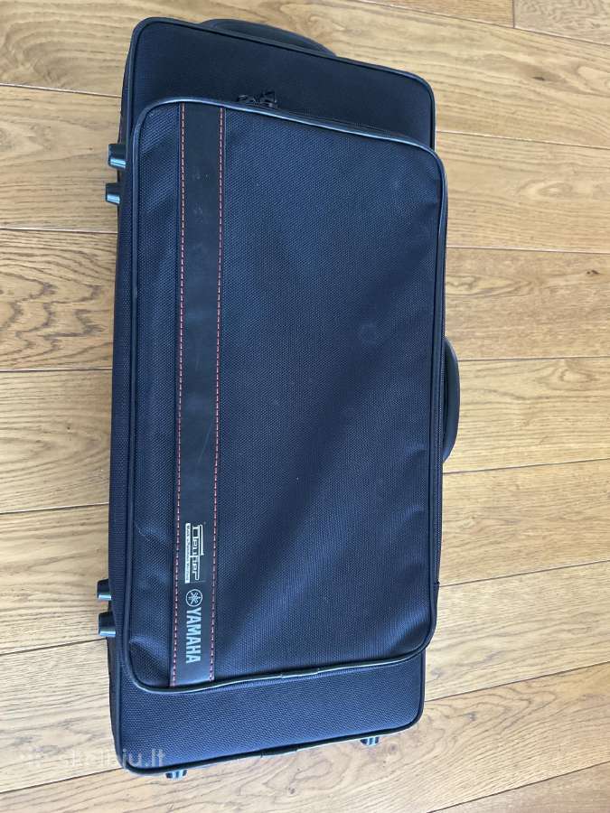 Saksofonas Yamaha su originaliu dėklu