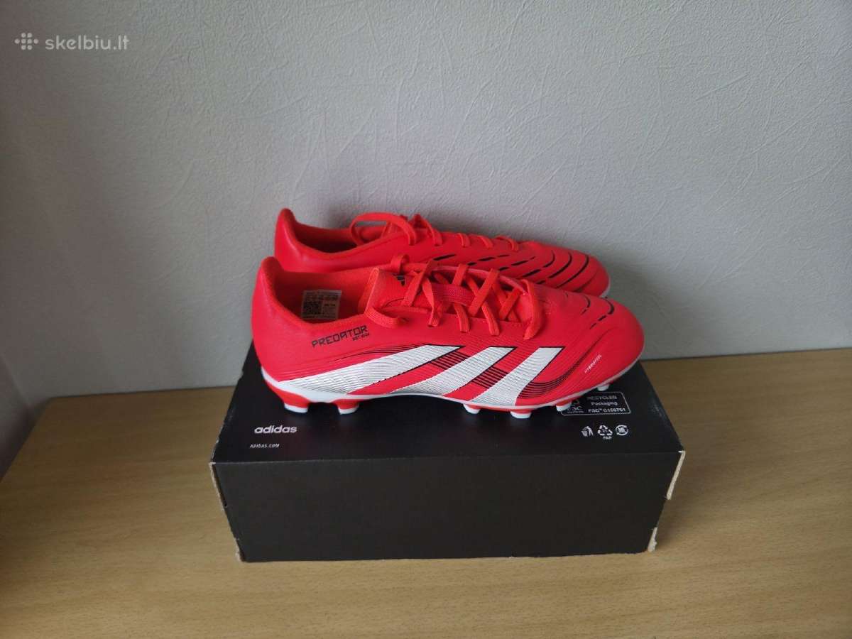 Adidas predator futbolo bateliai