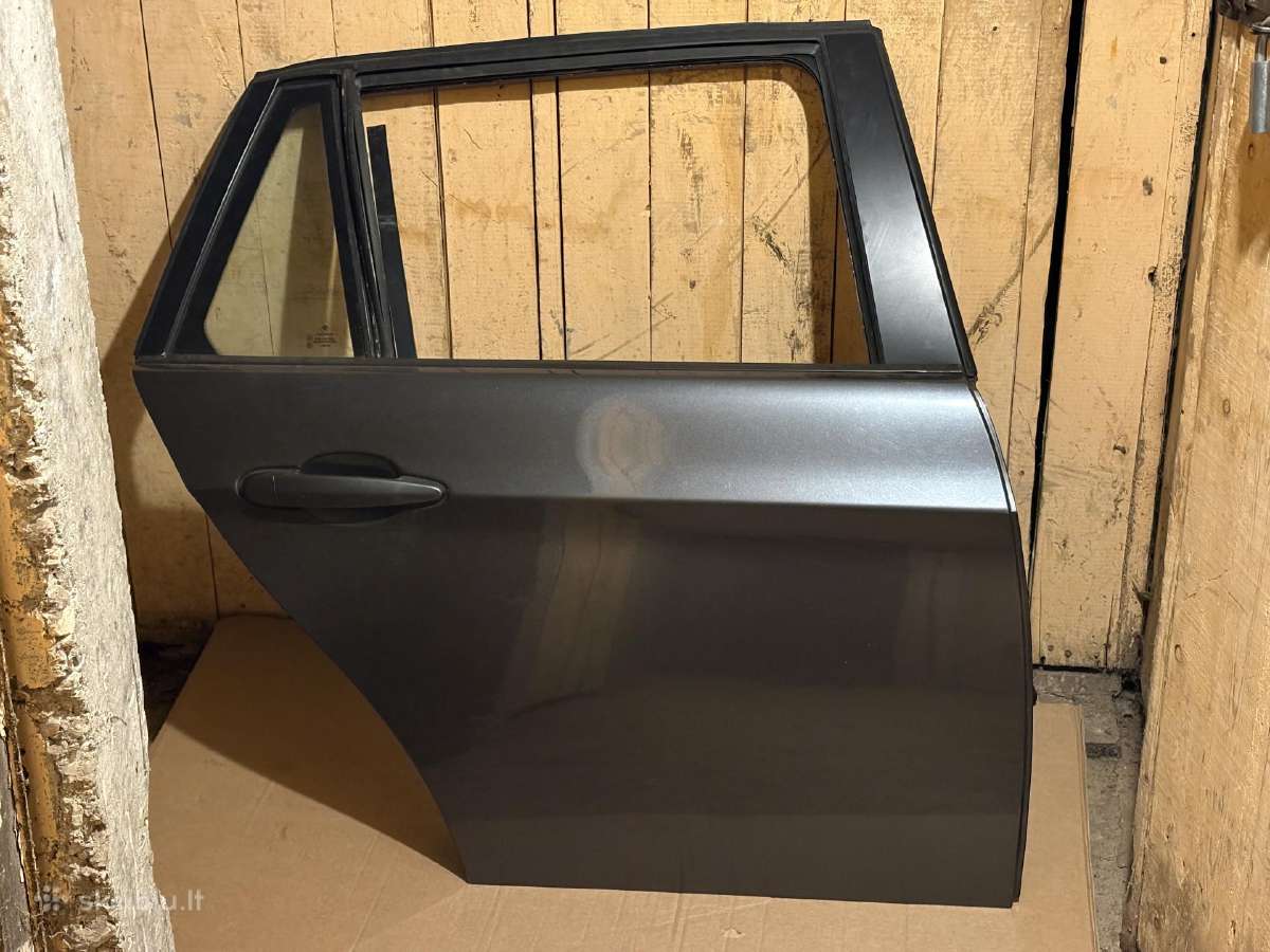 Bmw E91 keveivio pusės abi durys
