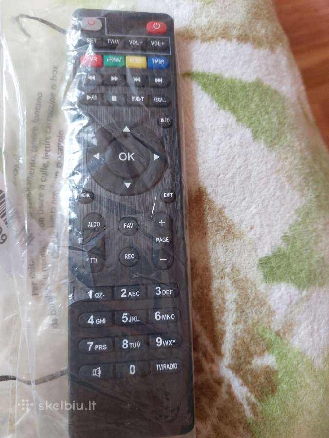 Universalus TV/priedėlio nuotolinio valdymo pultas