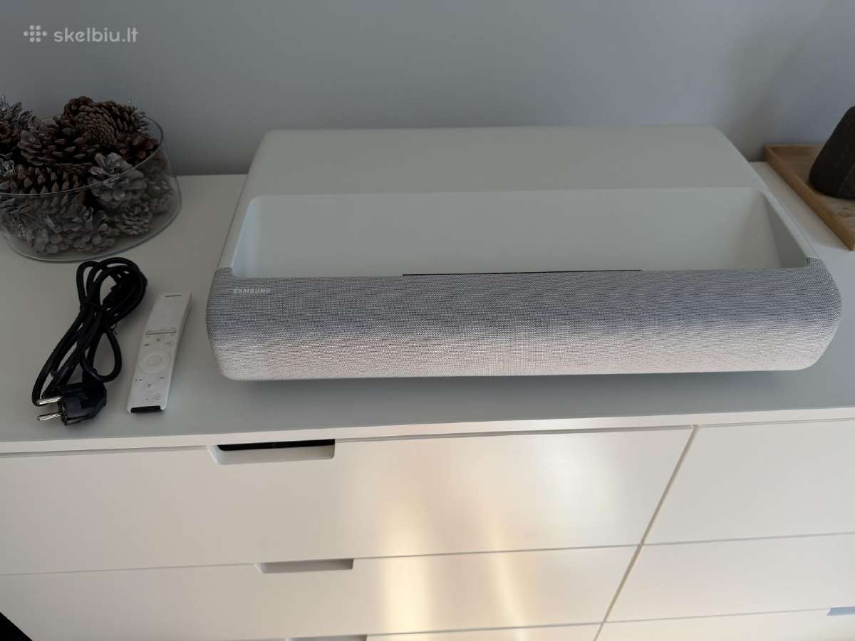 Samsung Lsp7t 4k ultra short throw projektorius