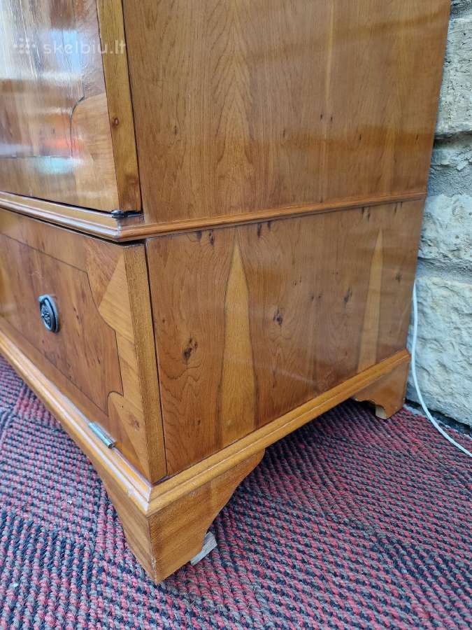 Vintažinė mid century riešutmedžio spintelė - nuotraukos Nr. 4