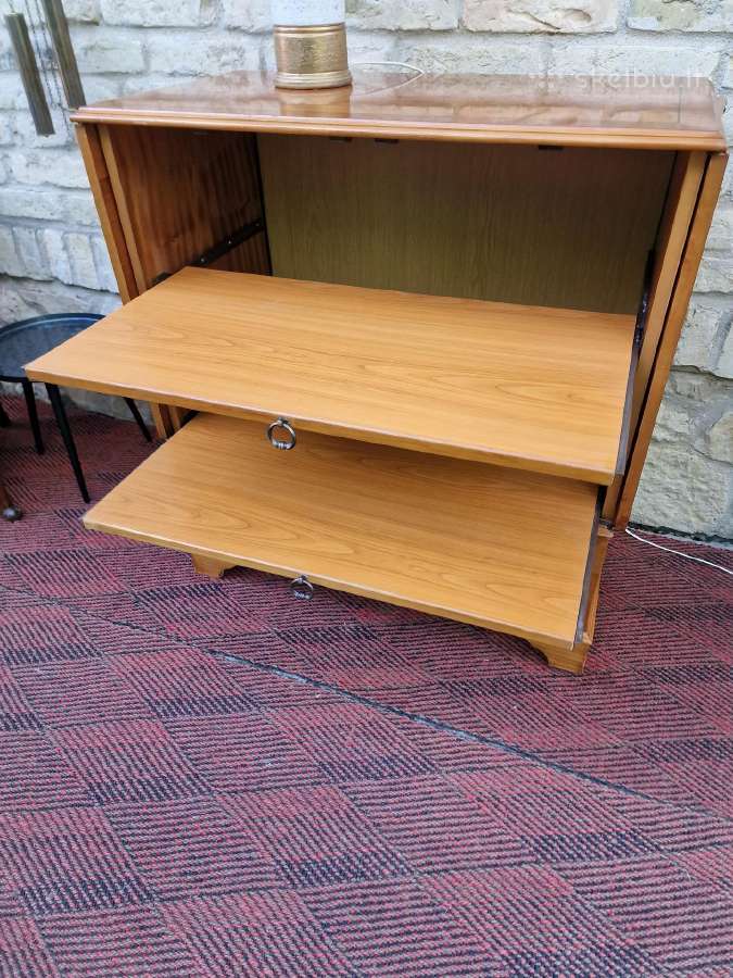 Vintažinė mid century riešutmedžio spintelė - nuotraukos Nr. 19