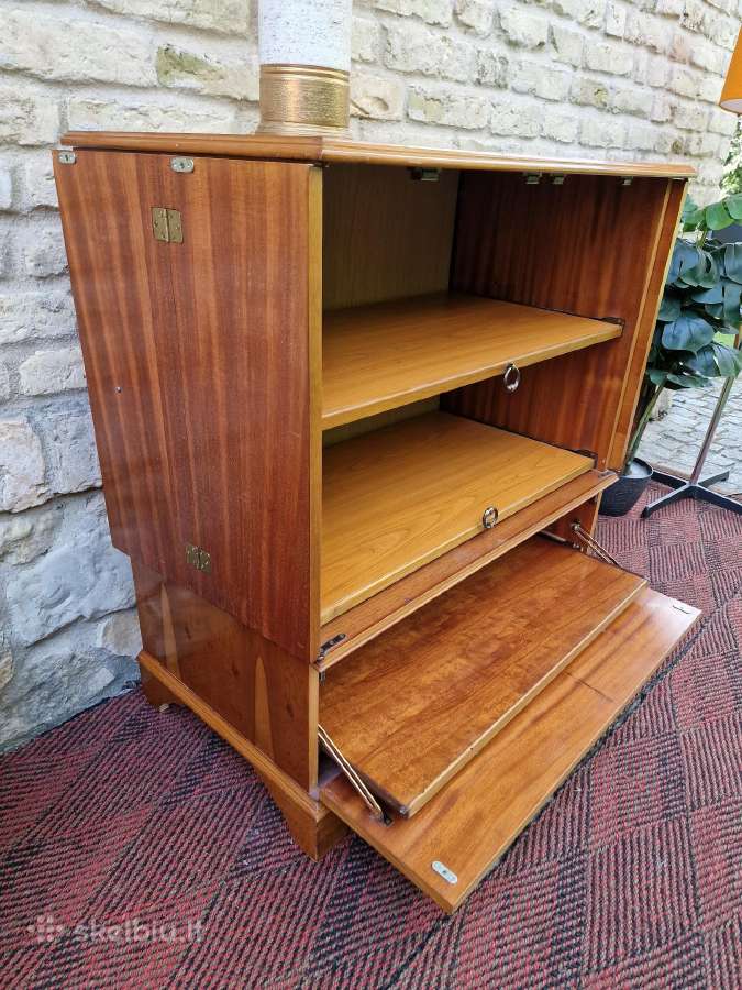 Vintažinė mid century riešutmedžio spintelė - nuotraukos Nr. 23