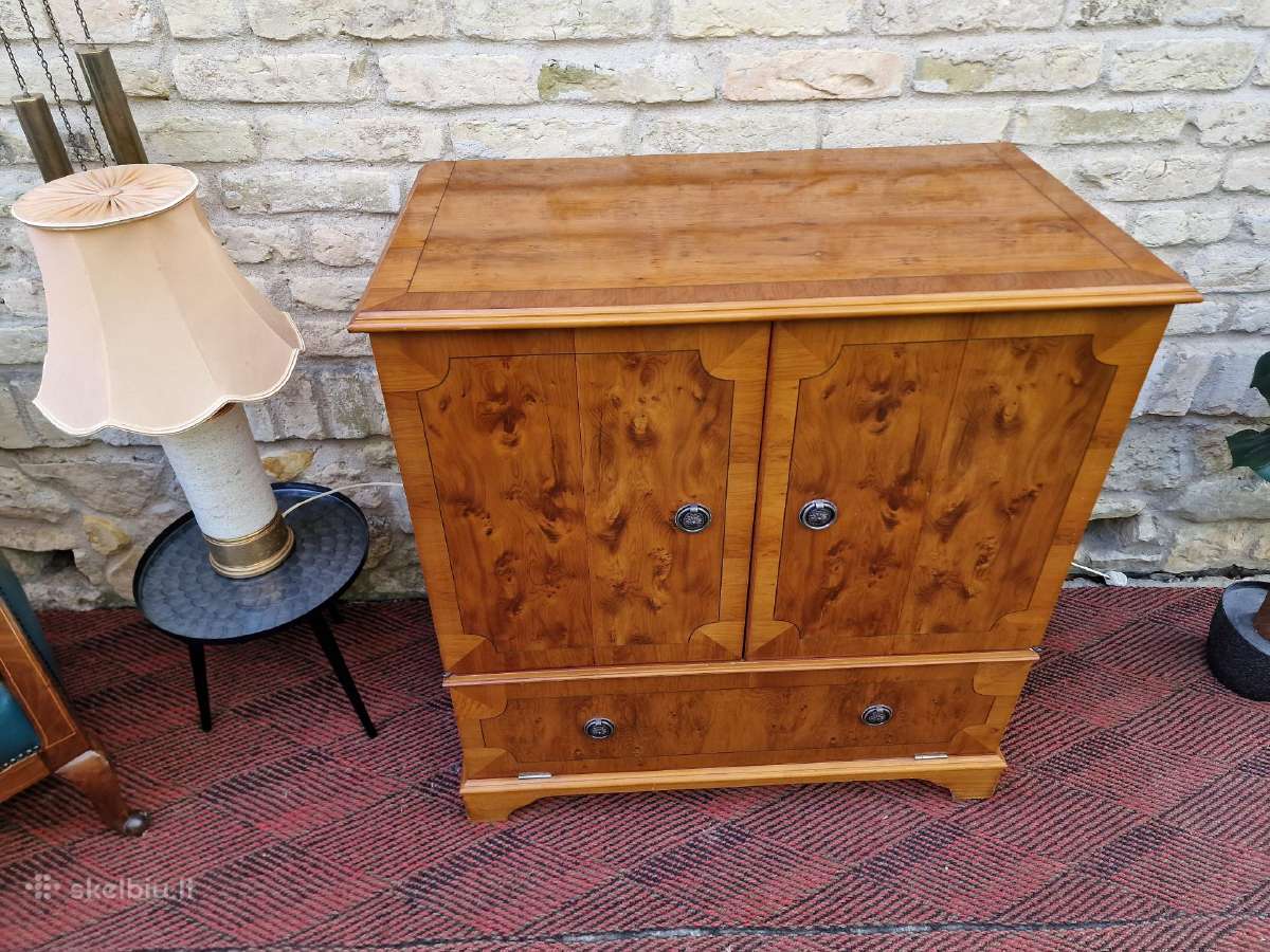 Vintažinė mid century riešutmedžio spintelė - nuotraukos Nr. 27