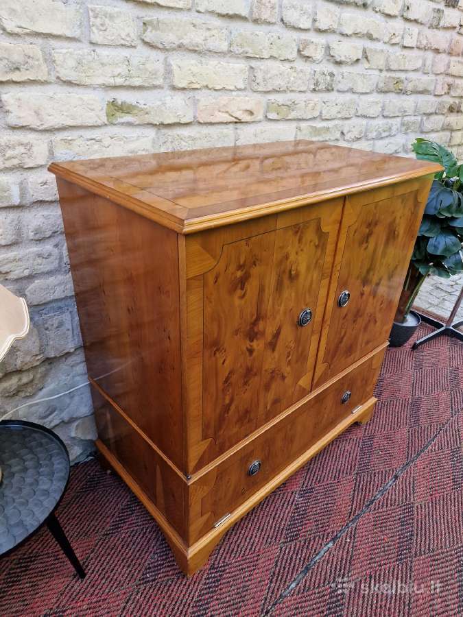 Vintažinė mid century riešutmedžio spintelė - nuotraukos Nr. 31