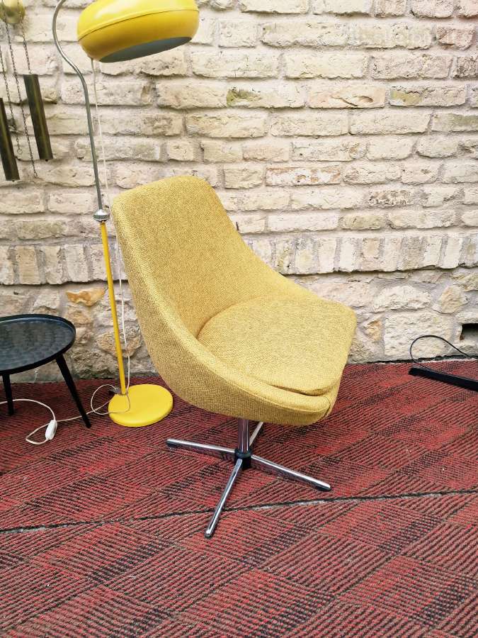 Vintažinis mid century Space Age st. fotelis