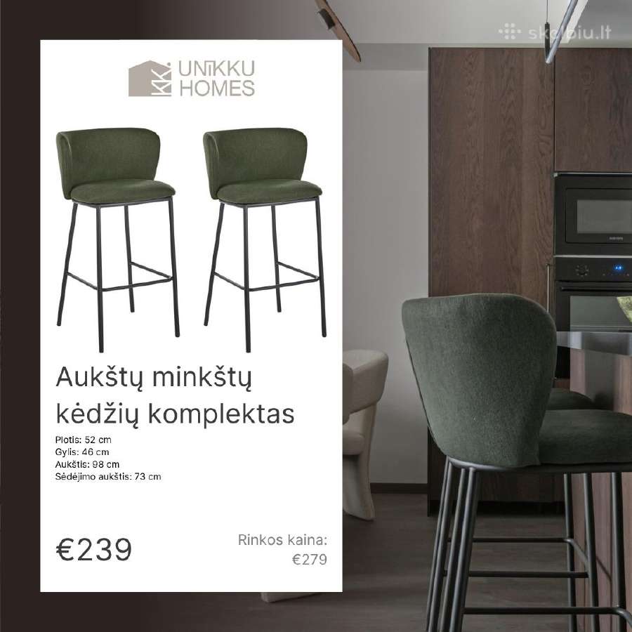 Naujos žalios baro kėdės su etiketėmis