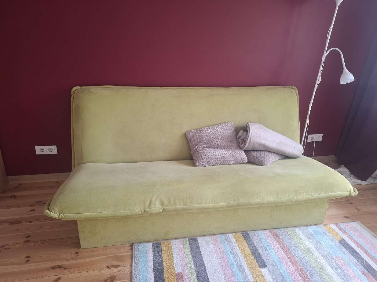 Sofa-lova, 2m.ilgio, žalios spalvos, geros būklės
