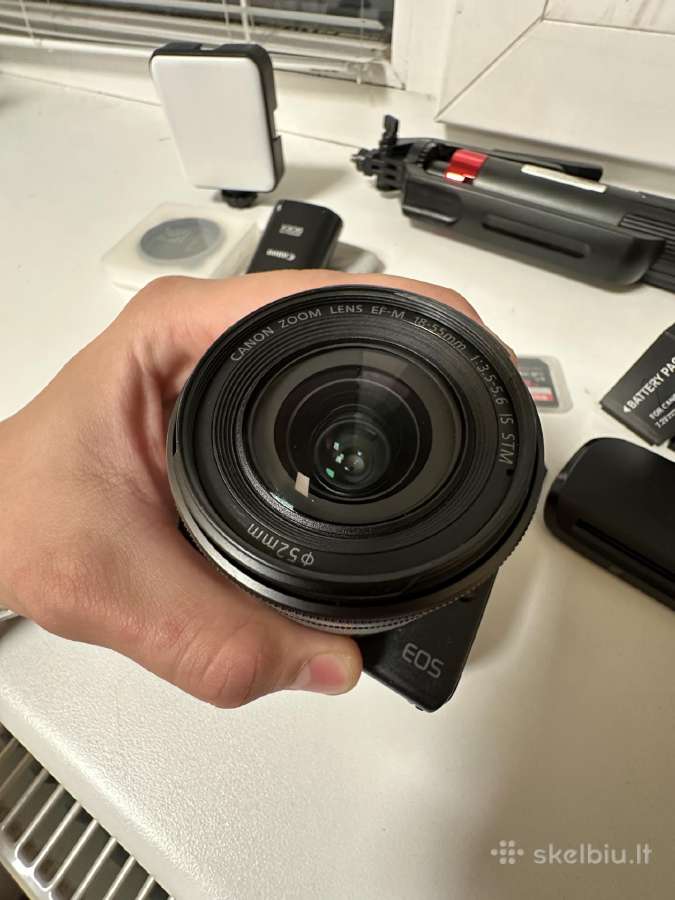 Canon EOS M + 18-55mm, 3 akumuliatoriai. + Nd - nuotraukos Nr. 5