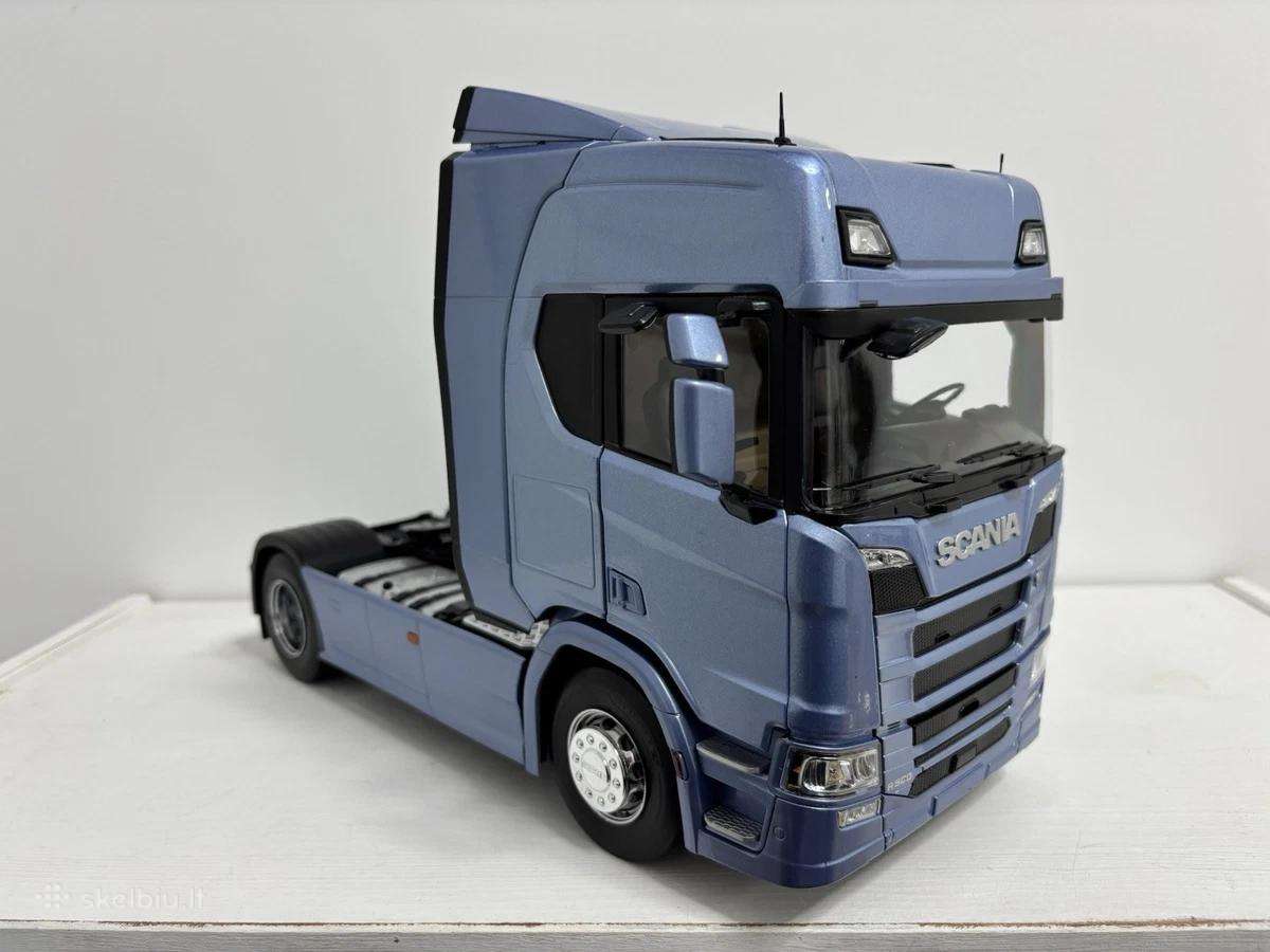 1:18 Scania R500