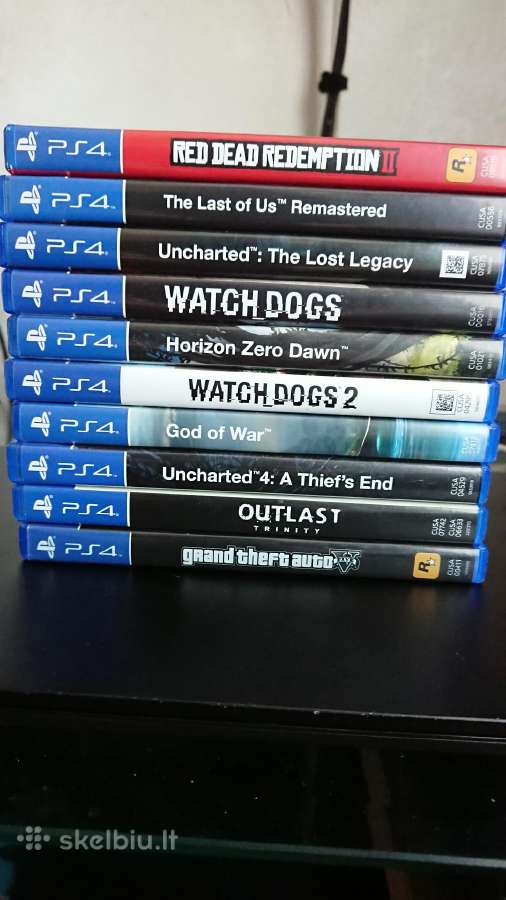Playstation 4 su žaidimais ir krepšiu - nuotraukos Nr. 4