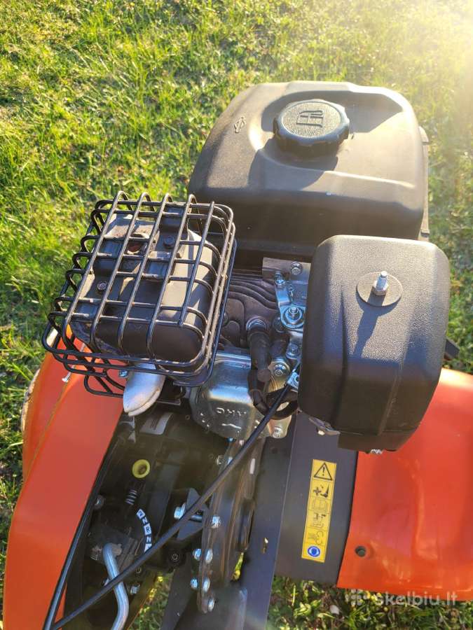 Traktoriukas žemės freza - nuotraukos Nr. 3