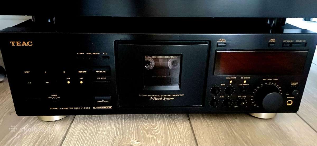 Teac V-5000
