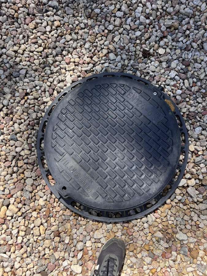 Kanalizacijos dangtis. Plastikinis