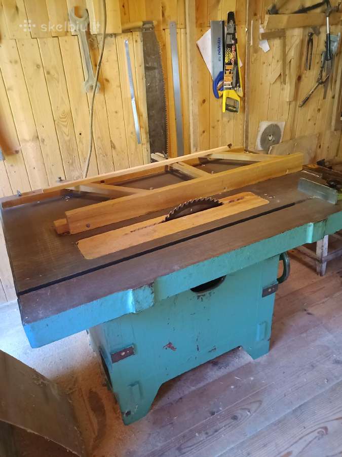Parduodu gero stovio pramoninį kreizą.
