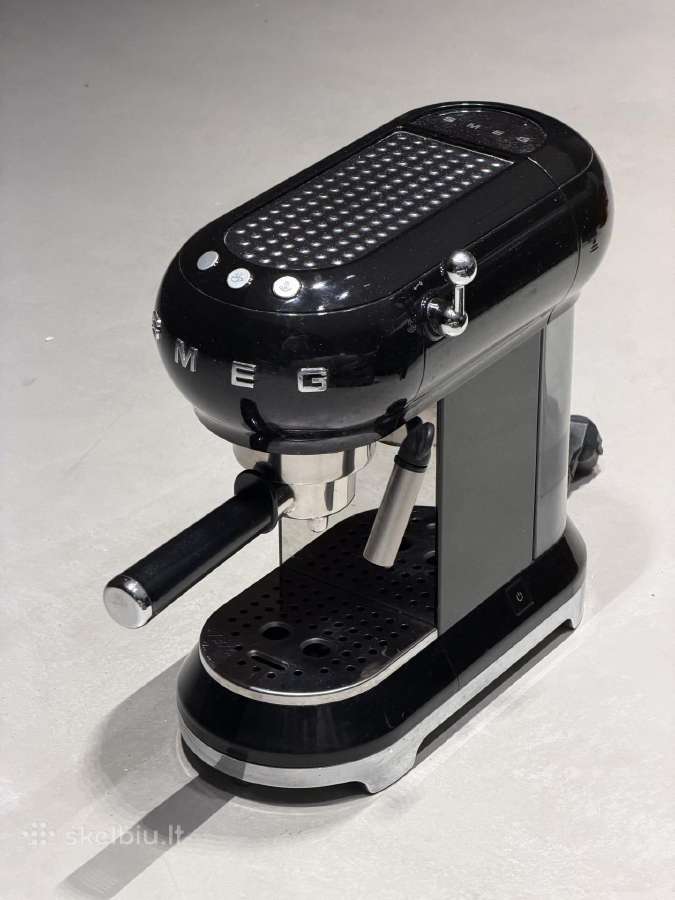 Smeg Espresso Kavos Aparatas Ecf01