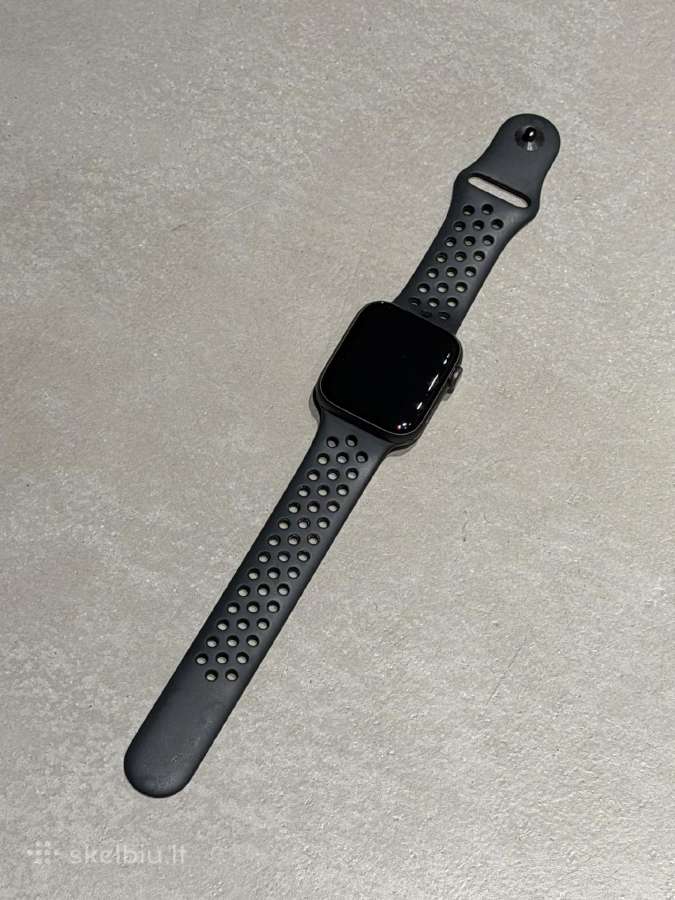 Apple Watch 4 serijos + Nike