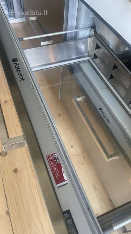 Hotpoint dviejų stalčių integruotas šaldytuvas - nuotraukos Nr. 2