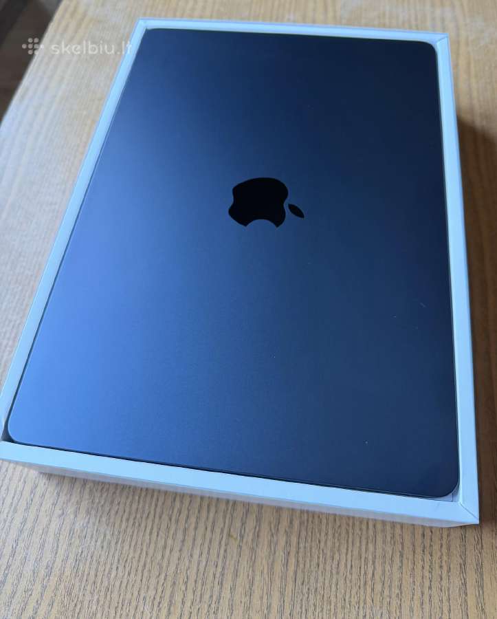Apple MacBook Air M5