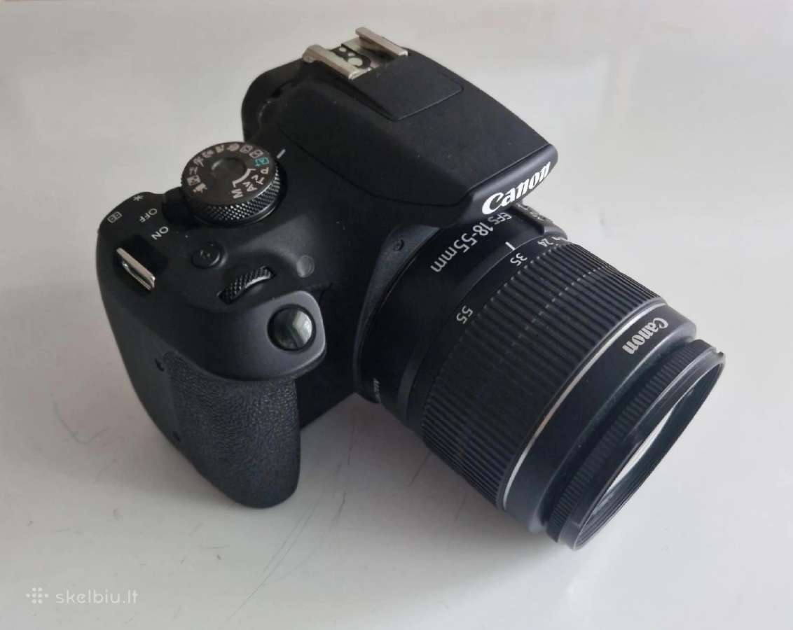 Fotoaparatas Canon EOS 2000d