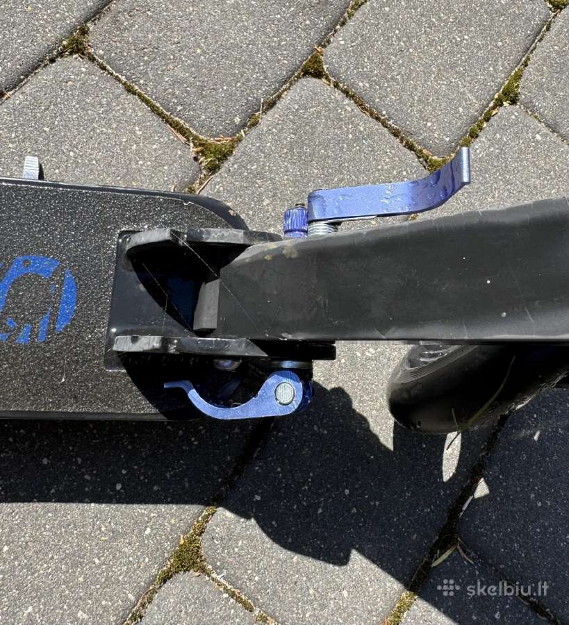 Paspirtukas Funscoo City Scooter 145 Black/blue - nuotraukos Nr. 3